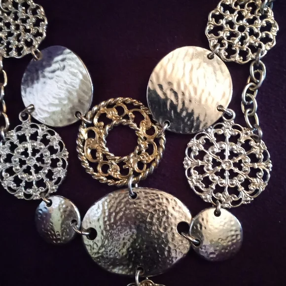 Ornate Silver Filigree Necklace - Picture 5 of 7